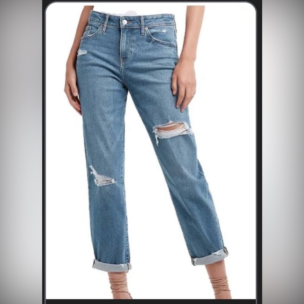 Express boyfriend mid rise distressed jeans size 6R nwt